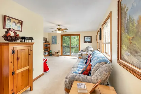 28 Shelburne Lane Barnstead NH 03218