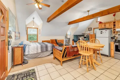 28 Shelburne Lane Barnstead NH 03218