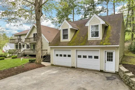 28 Shelburne Lane Barnstead NH 03218