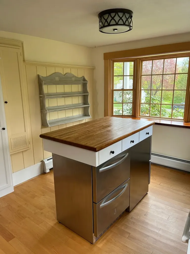 11 Robbins Road Fitzwilliam NH 03447