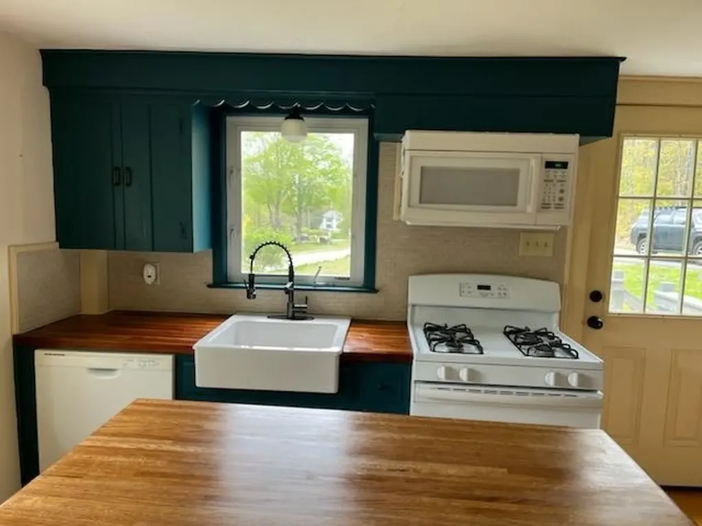 11 Robbins Road Fitzwilliam NH 03447