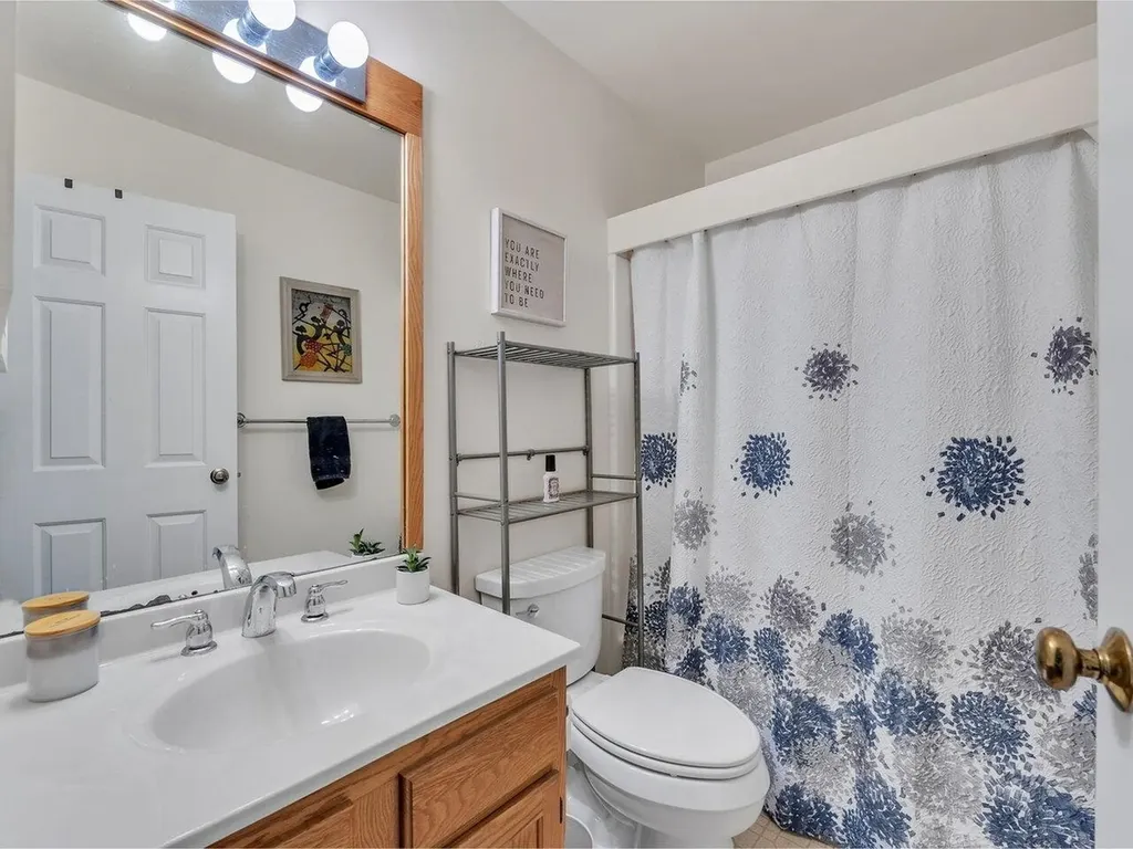 36 Lake Forest Drive Burlington VT 05401