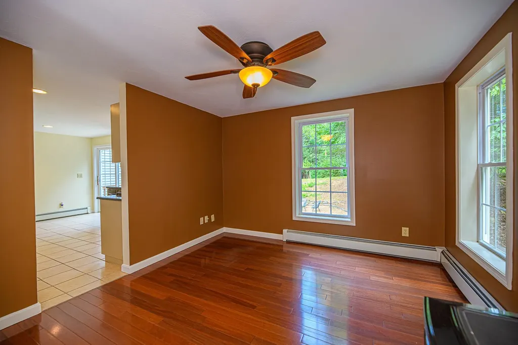 41 Haynes Road Deerfield NH 03037
