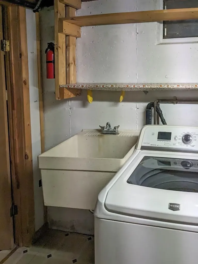 93 Thompson Road Walpole NH 03608
