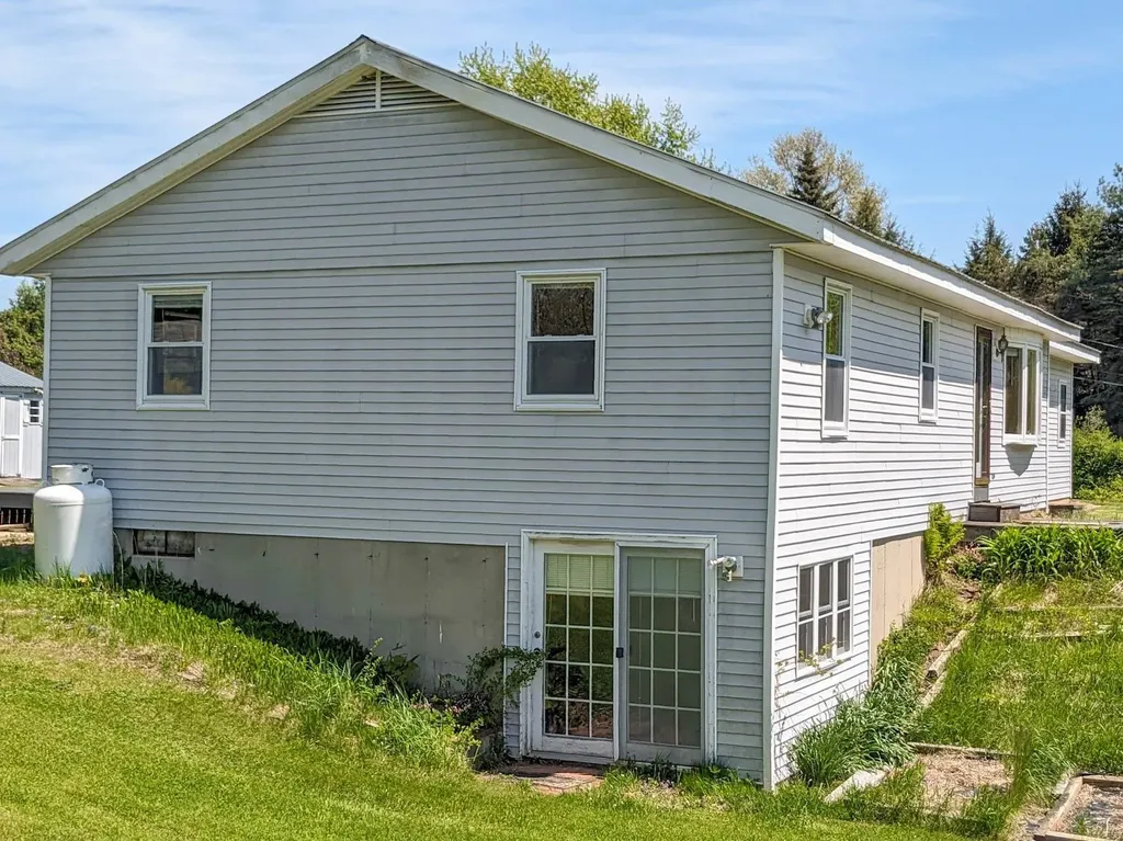 93 Thompson Road Walpole NH 03608