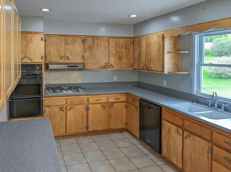 93 Thompson Road Walpole NH 03608