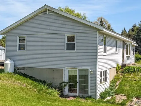 93 Thompson Road Walpole NH 03608