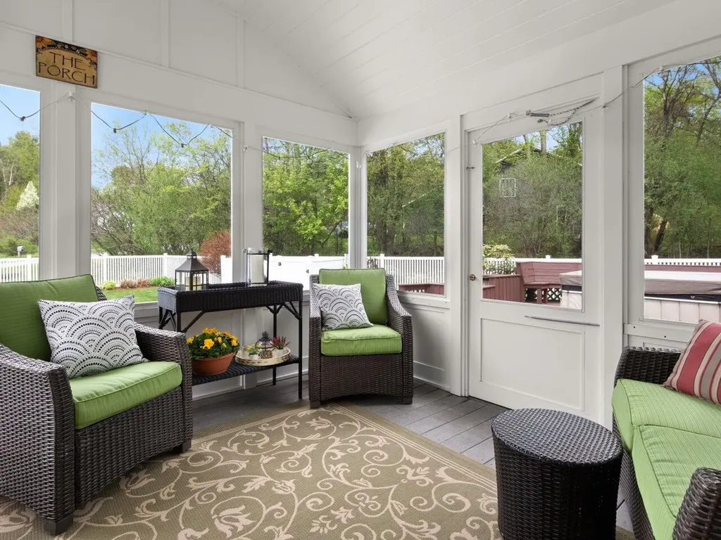 29 Bobolink Circle Essex VT 05452