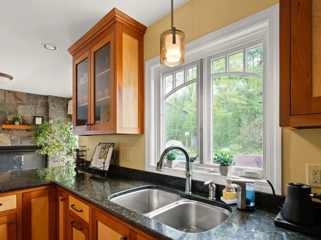 29 Bobolink Circle Essex VT 05452