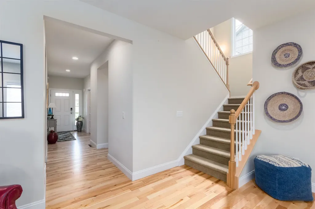 210 Sommerfield Avenue South Burlington VT 05403