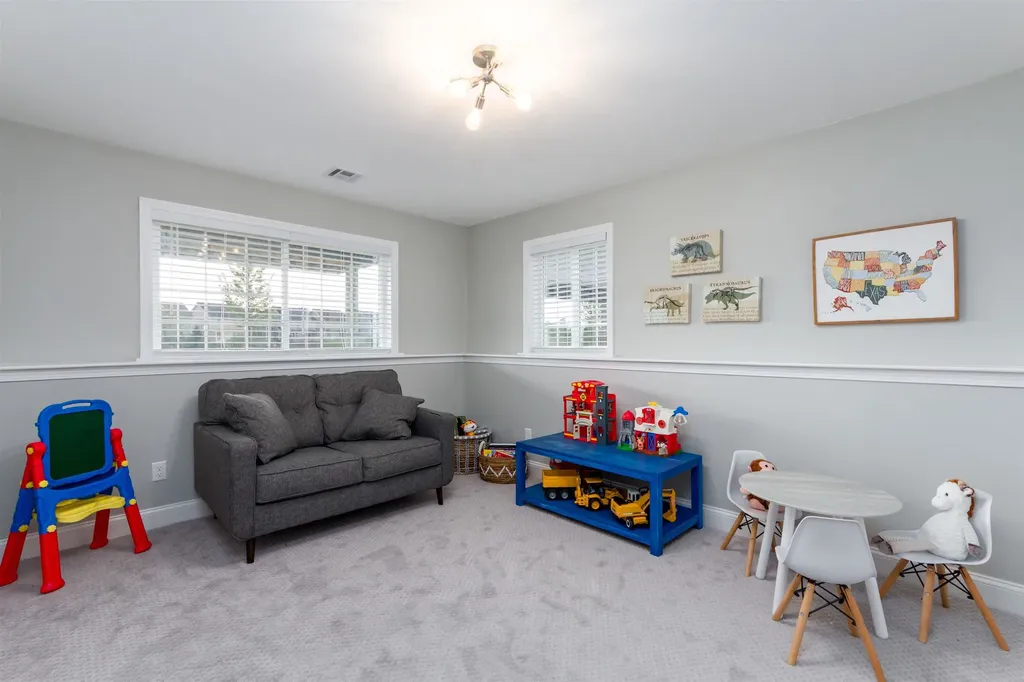 210 Sommerfield Avenue South Burlington VT 05403