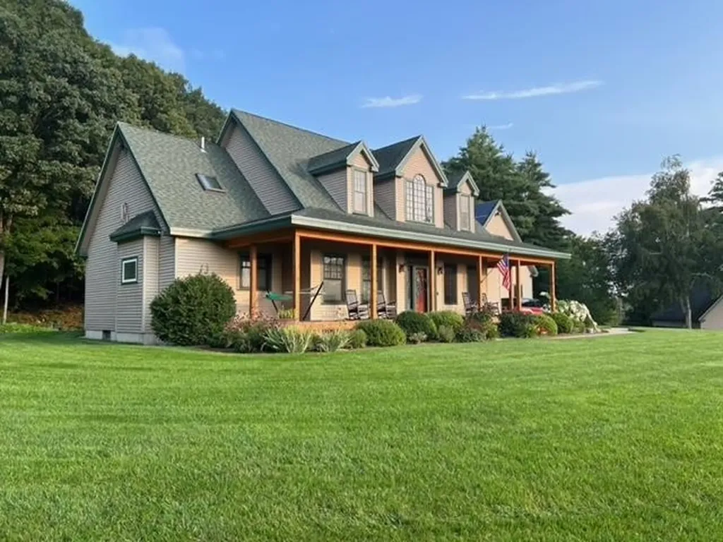 78 Woodhill Hooksett Road Bow NH 03304