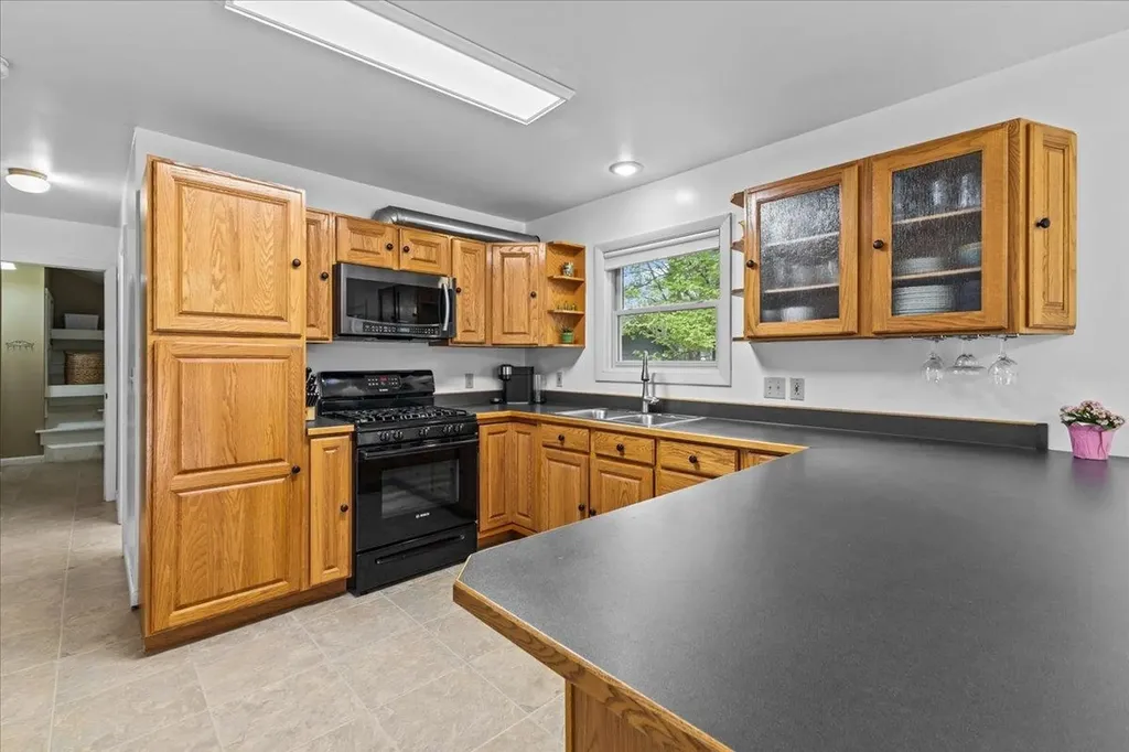 21 Butternut Court Essex VT 05452