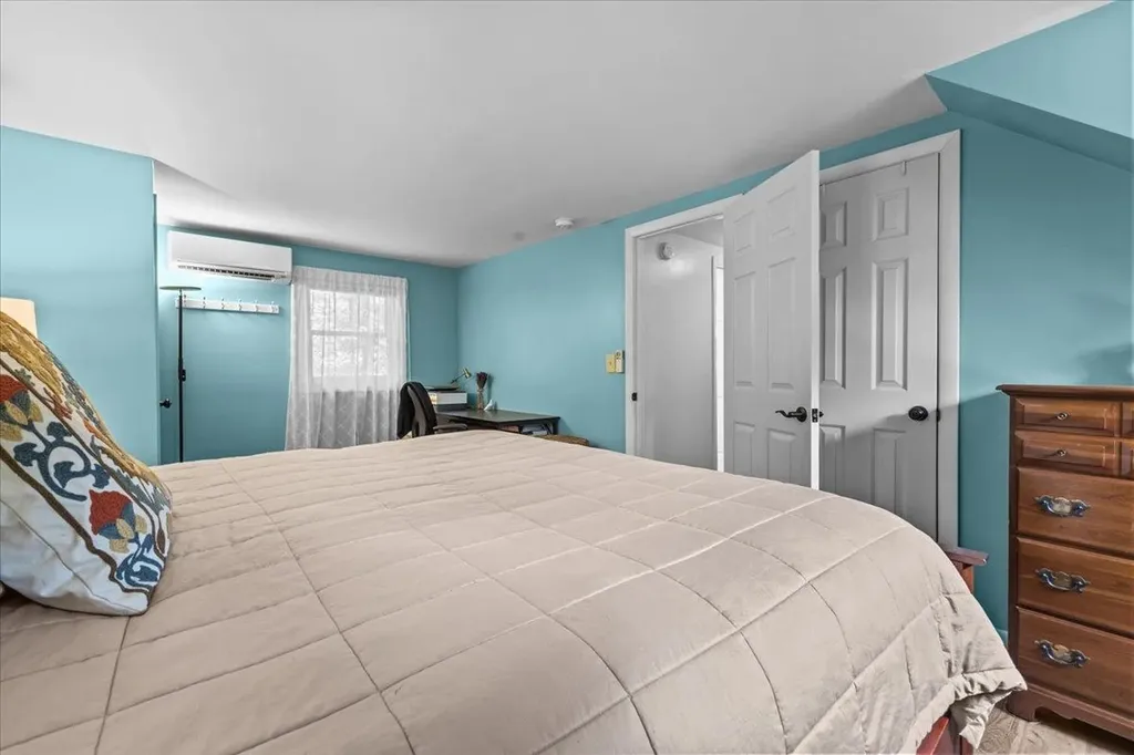 21 Butternut Court Essex VT 05452