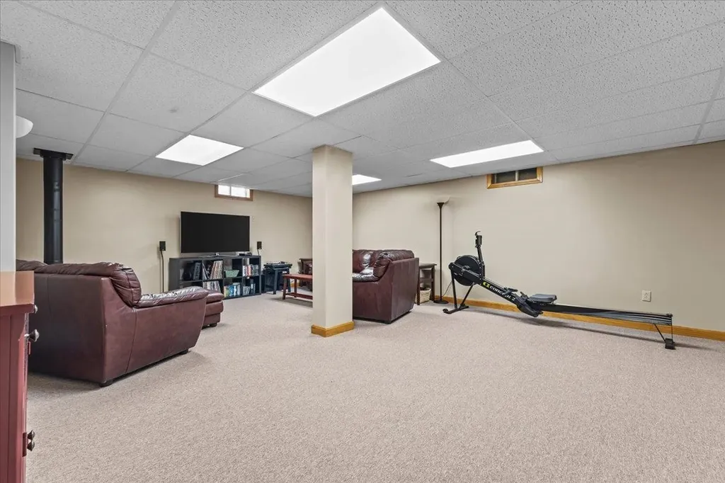21 Butternut Court Essex VT 05452