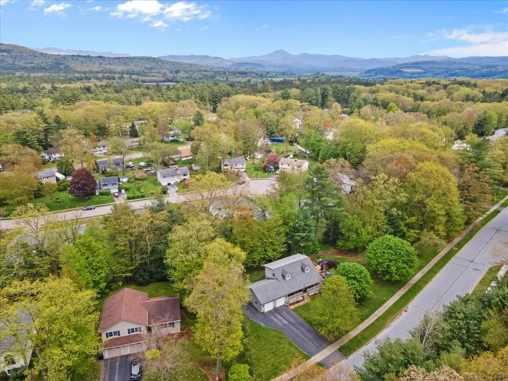 21 Butternut Court Essex VT 05452