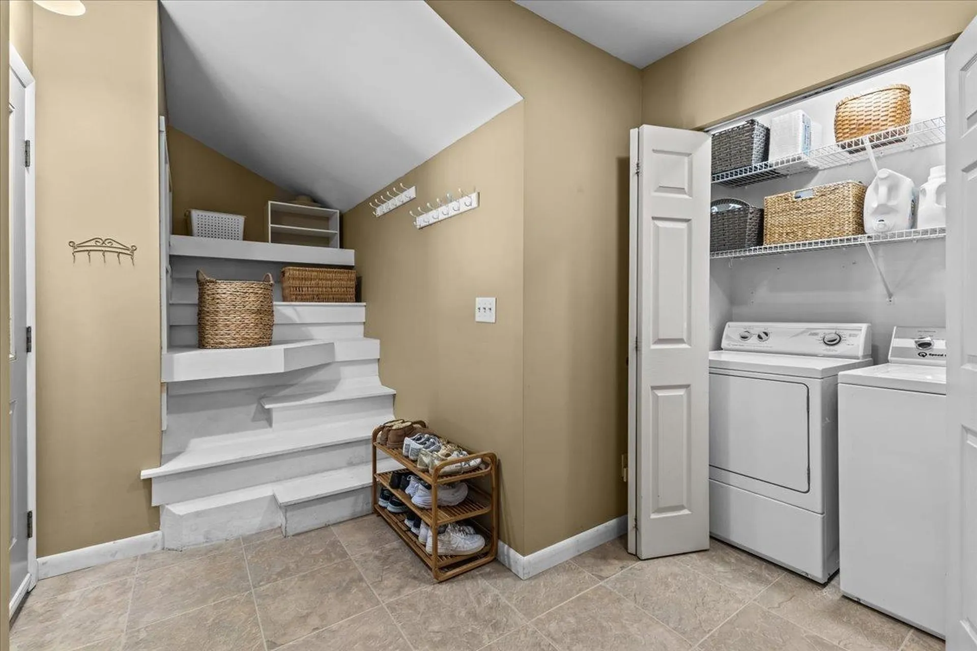 21 Butternut Court Essex VT 05452