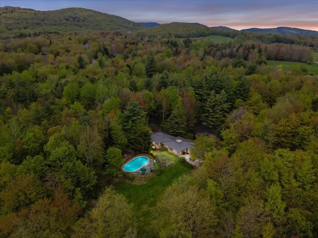 835 Alpine View Road Stowe VT 05672