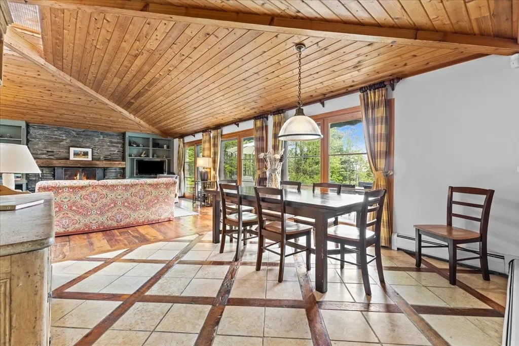 835 Alpine View Road Stowe VT 05672