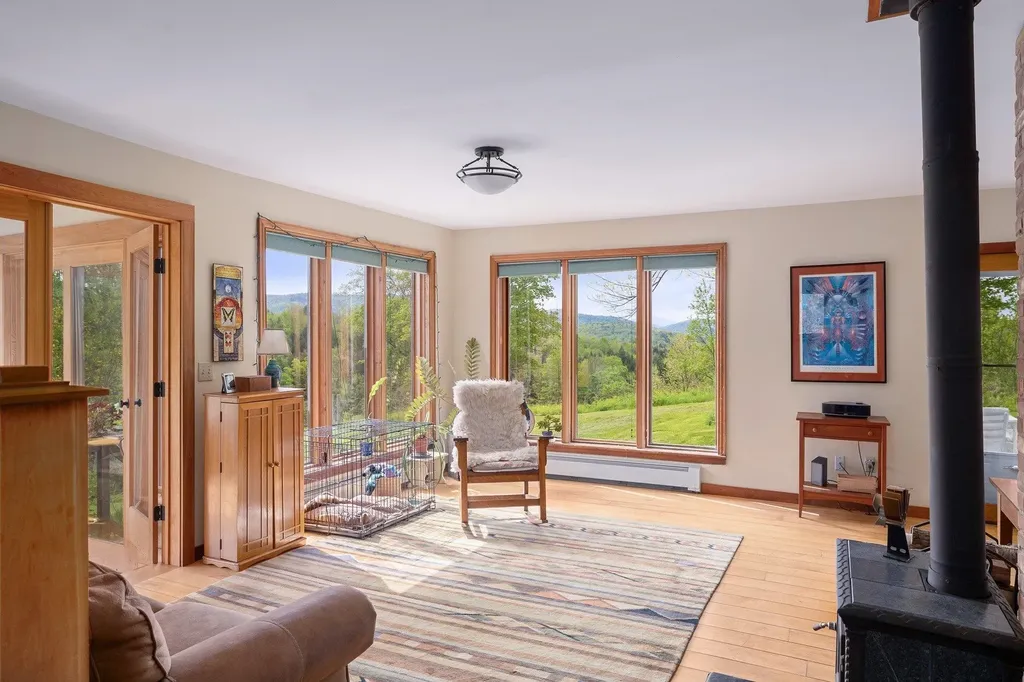 109 Schillhammer Road Jericho VT 05465