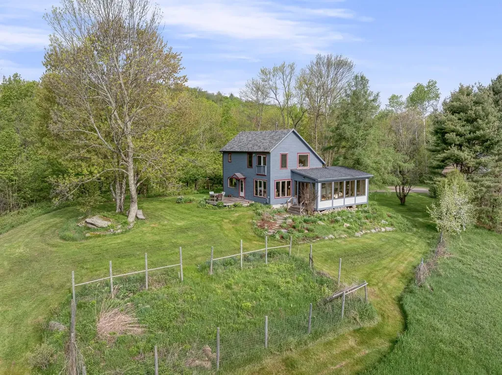 109 Schillhammer Road Jericho VT 05465