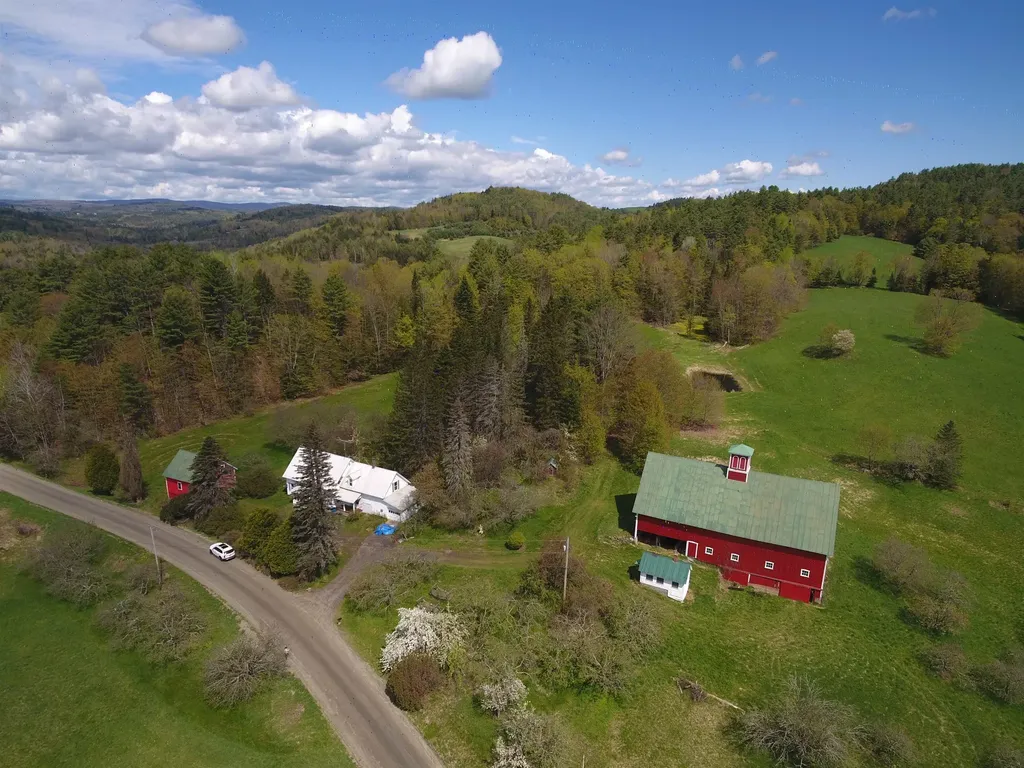 1302 County Hill Road VT Real Estate MLS 4996189