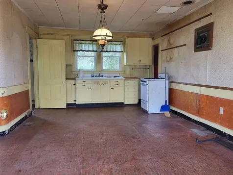 1302 County Hill Road Barnet VT 05819