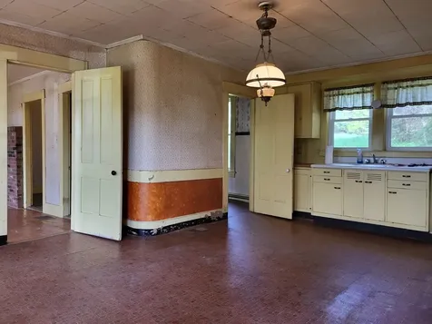 1302 County Hill Road Barnet VT 05819