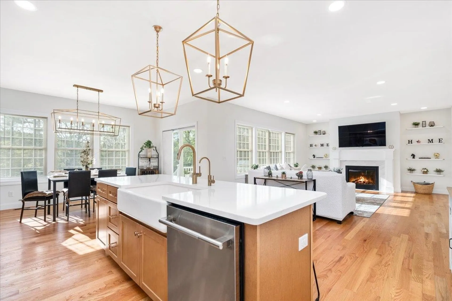 19 Huntington Ridge Road Bedford NH 03110