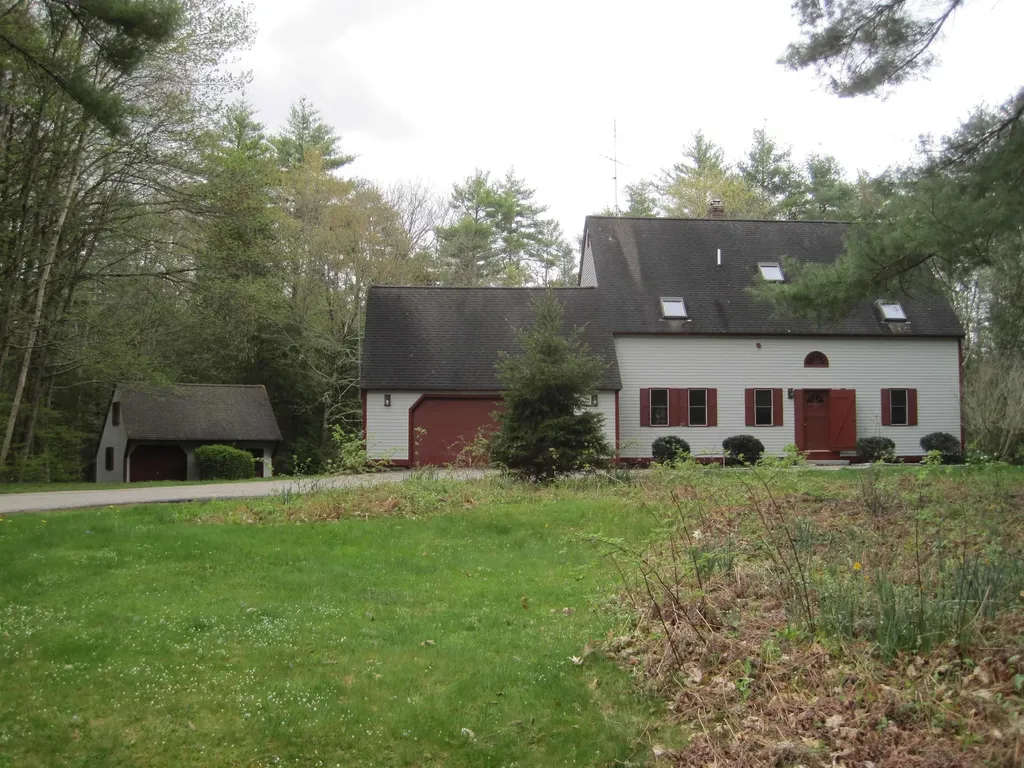 22 Lamprey Lane Lee, NH Real Estate Property | MLS # 4996153