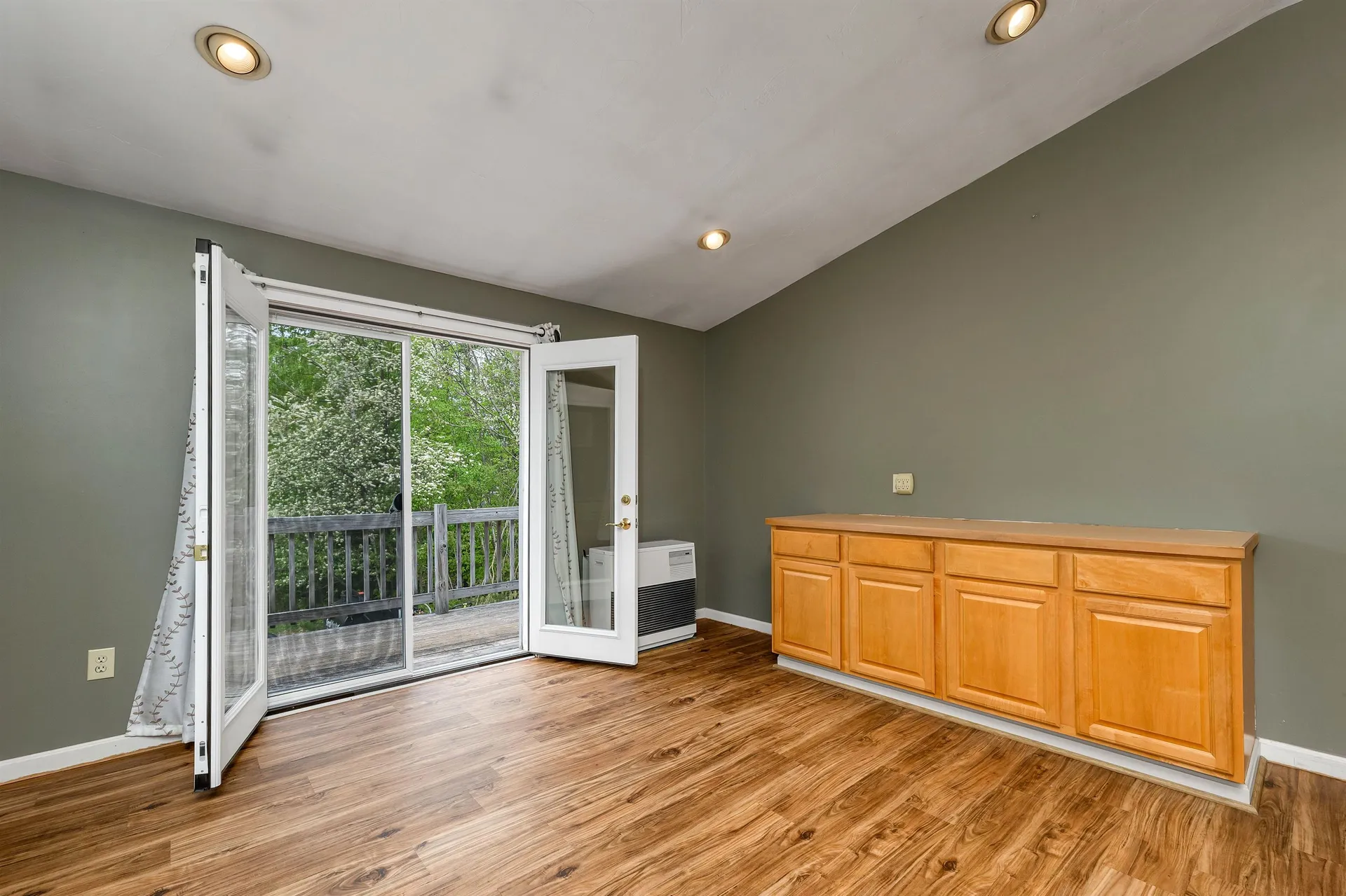 1 Friar Tuck Way Wolfeboro NH 03894