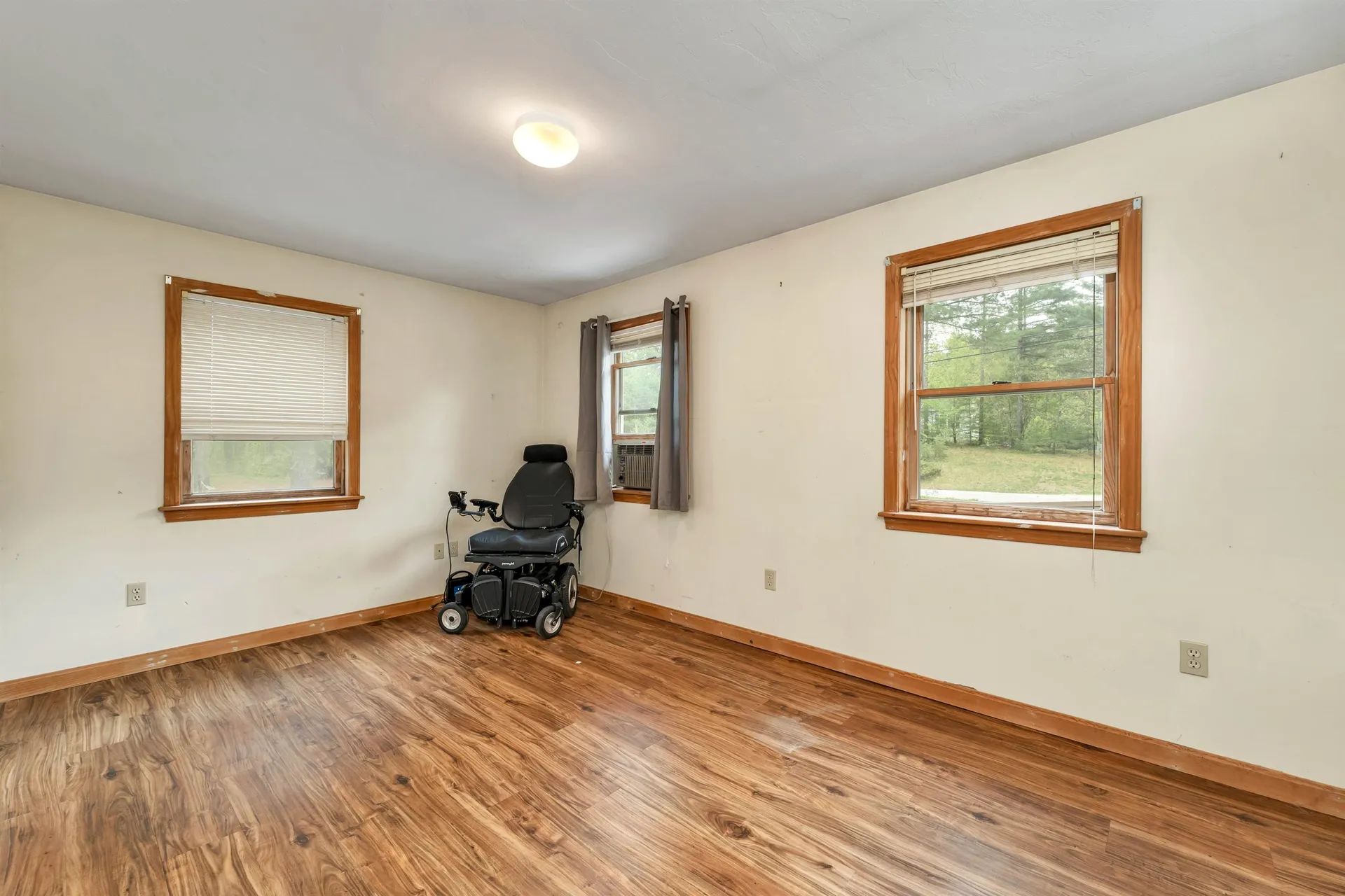 1 Friar Tuck Way Wolfeboro NH 03894