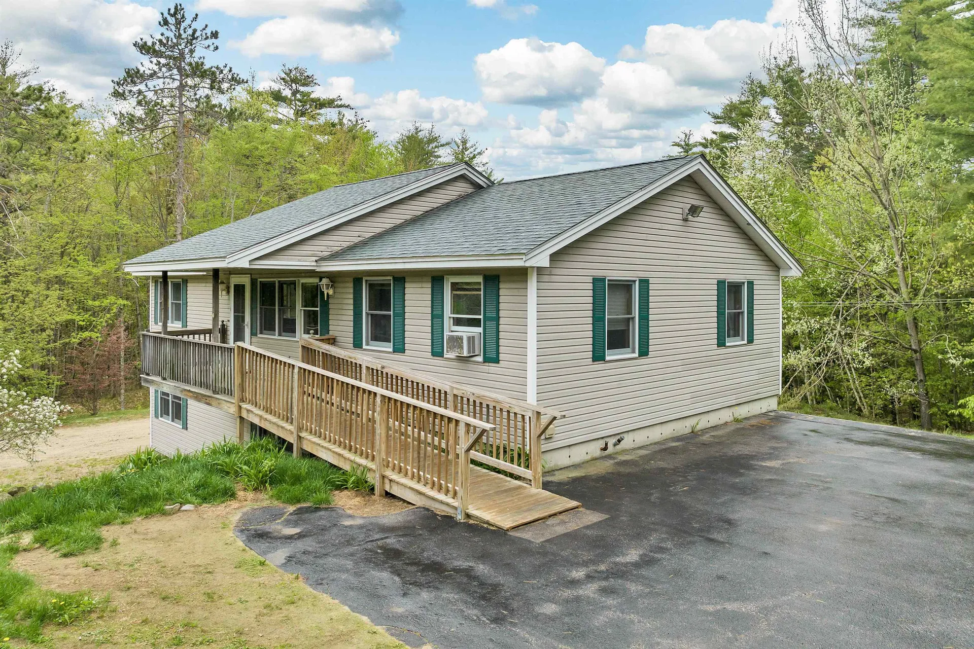 1 Friar Tuck Way Wolfeboro NH 03894