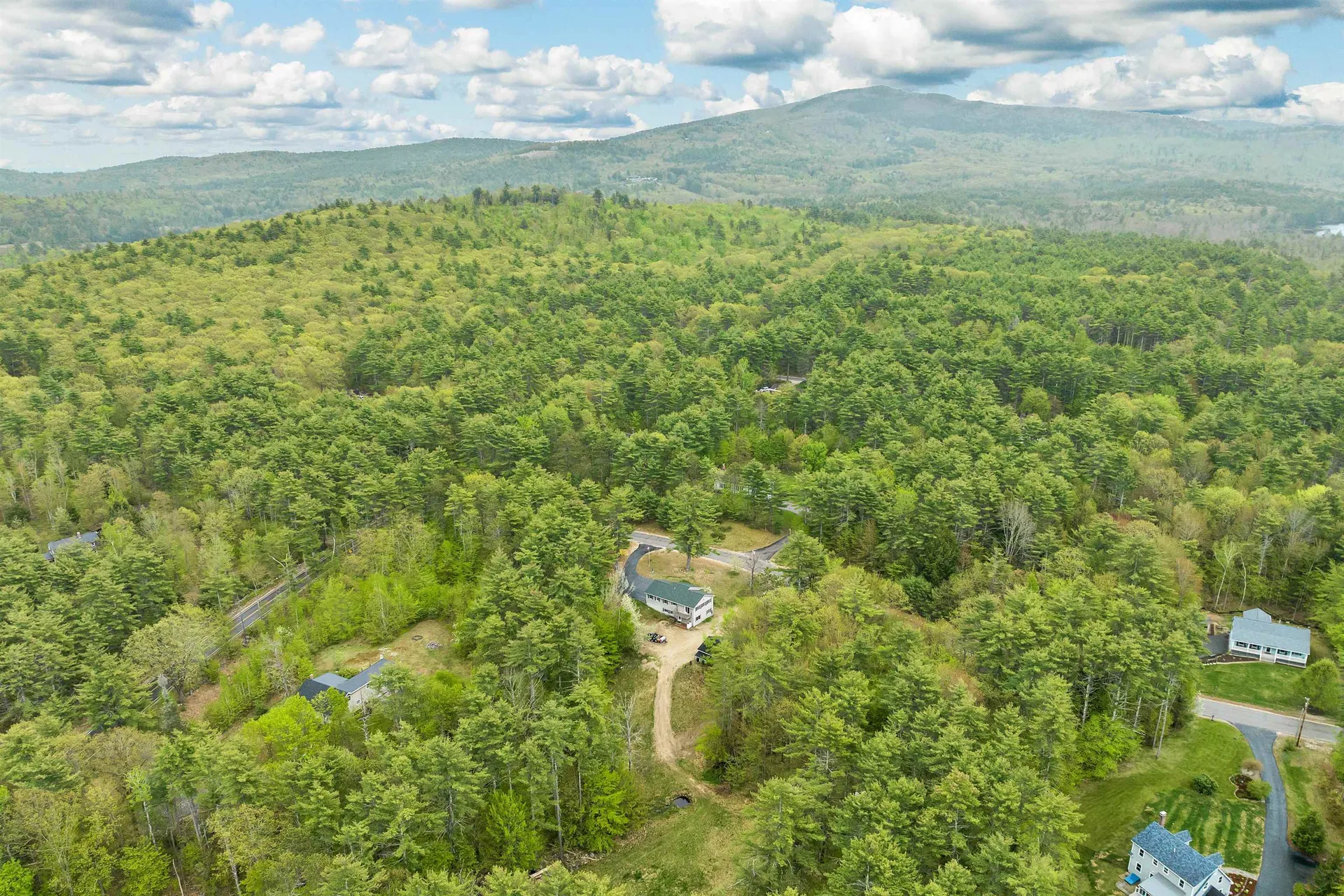 1 Friar Tuck Way Wolfeboro NH 03894