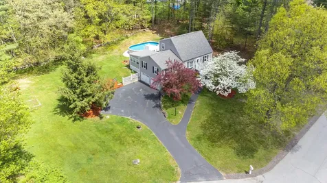 16 Cindy Avenue Salem NH 03079