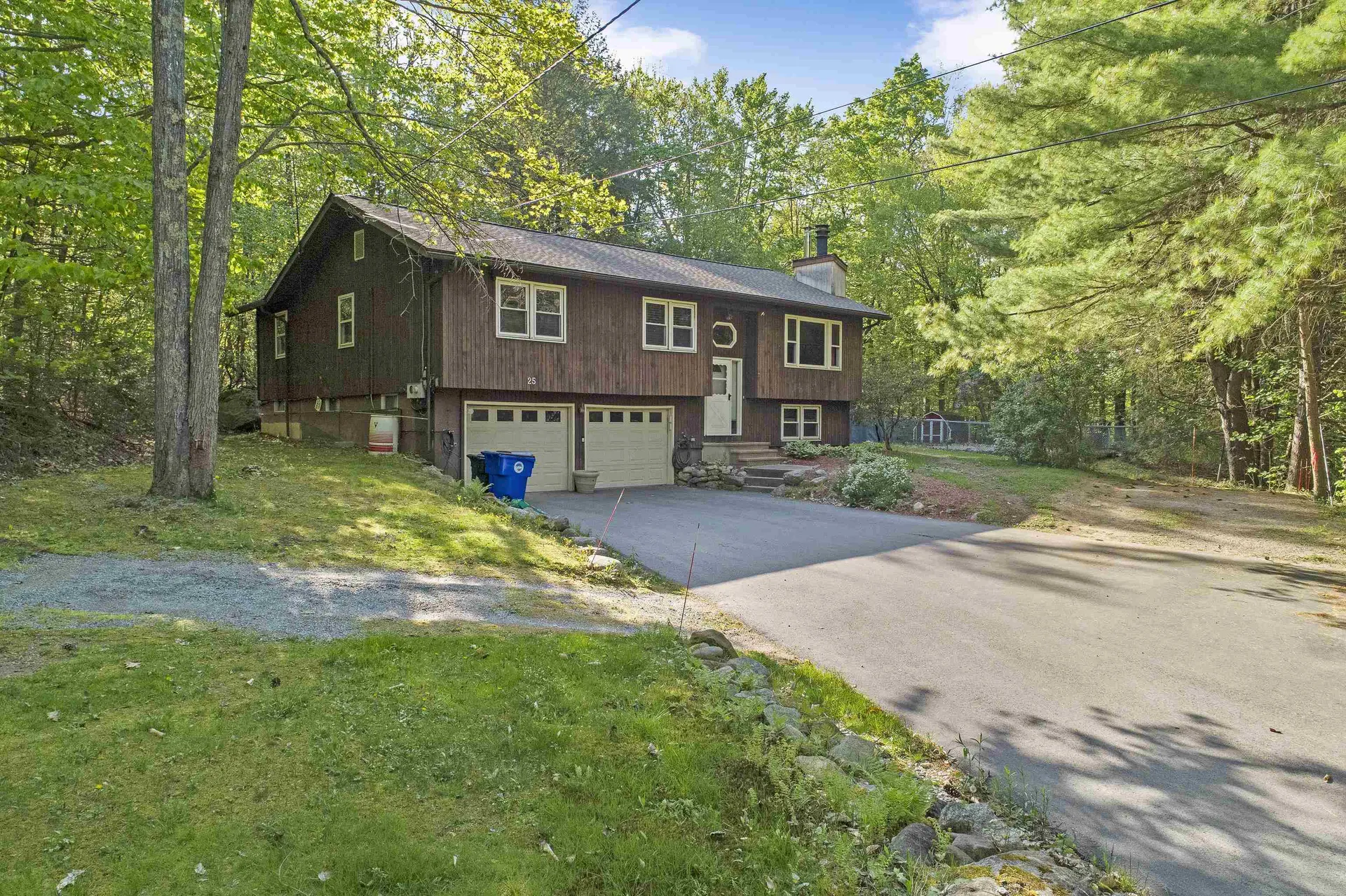 25 Crestwood Lane Goffstown NH 03045