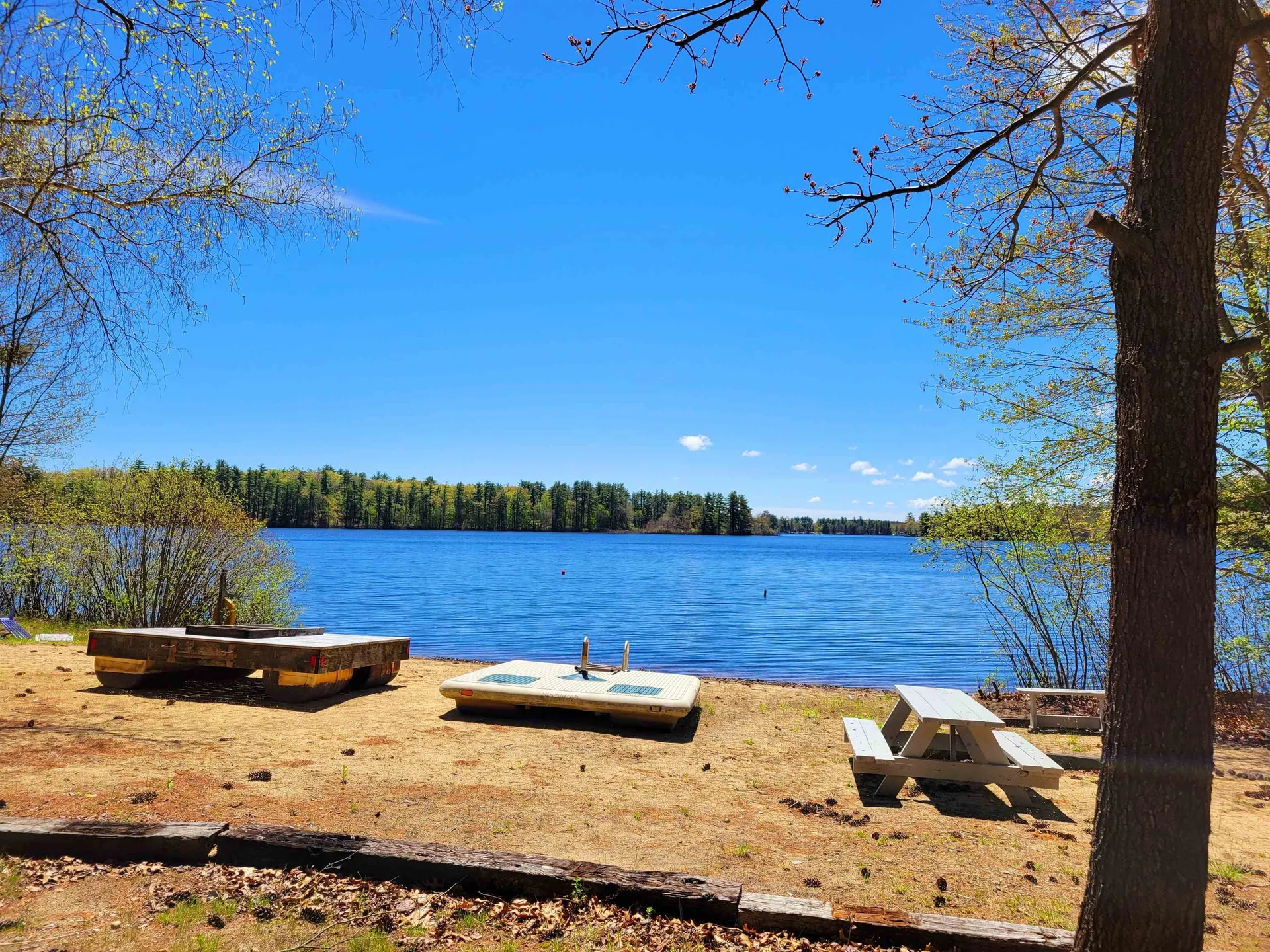 7 Sunshine Drive Kingston NH 03848