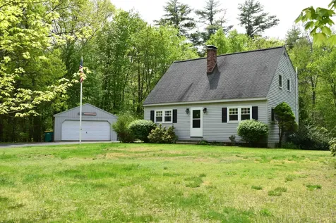 7 Sunshine Drive Kingston NH 03848