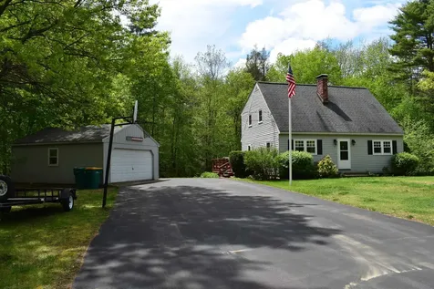 7 Sunshine Drive Kingston NH 03848