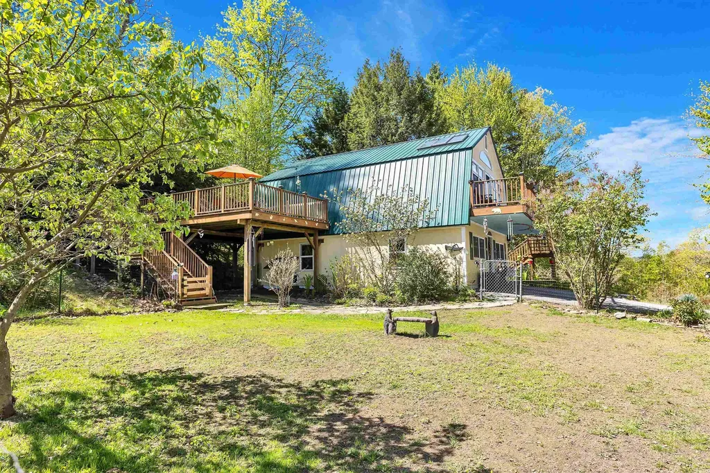 275 Calavant Hill Road Charlestown NH 03603