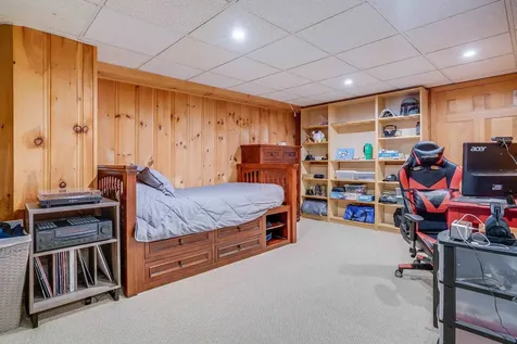 16 Richman Road Hudson NH 03051