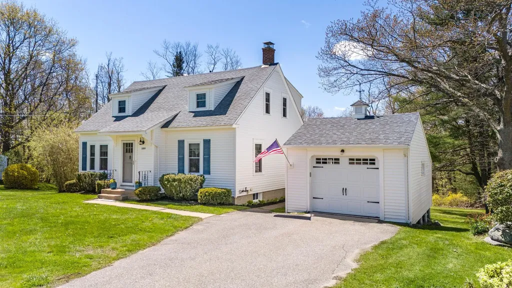 1099 State Road Eliot ME 03903