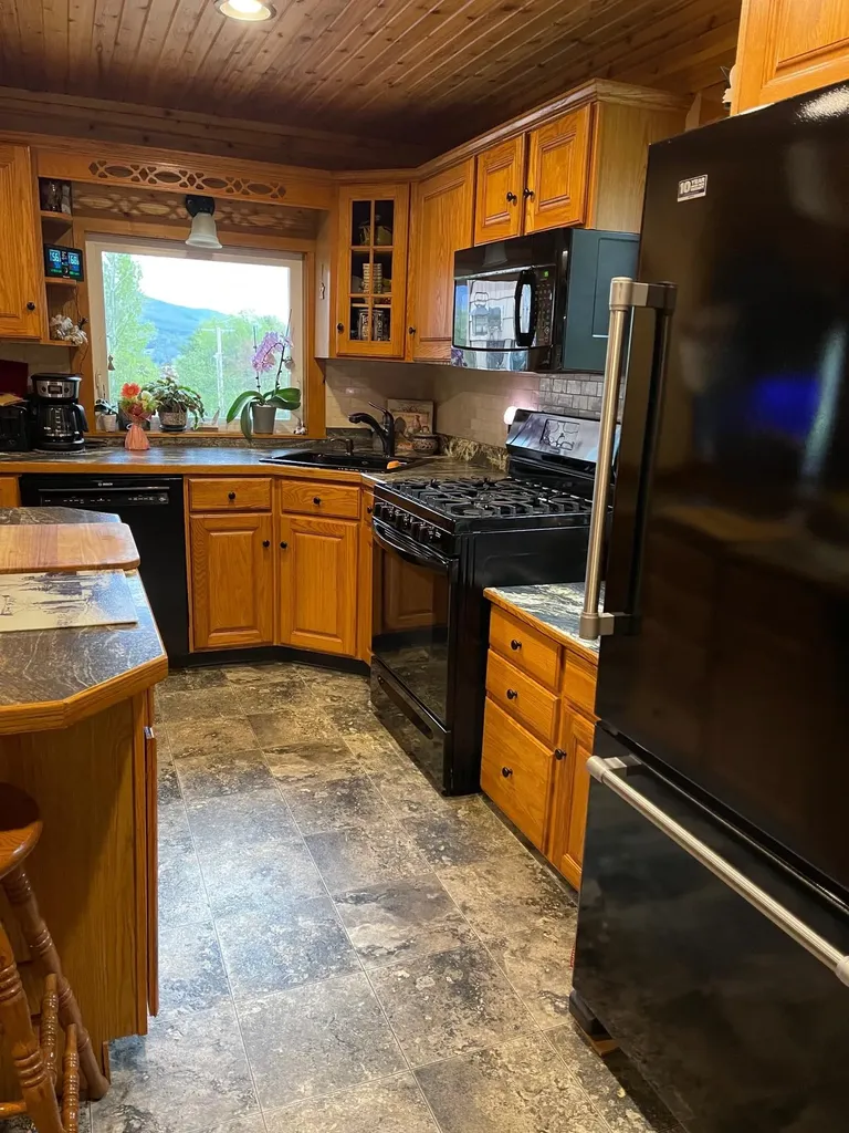 1110 Weeks Hill Road Stowe VT 05672