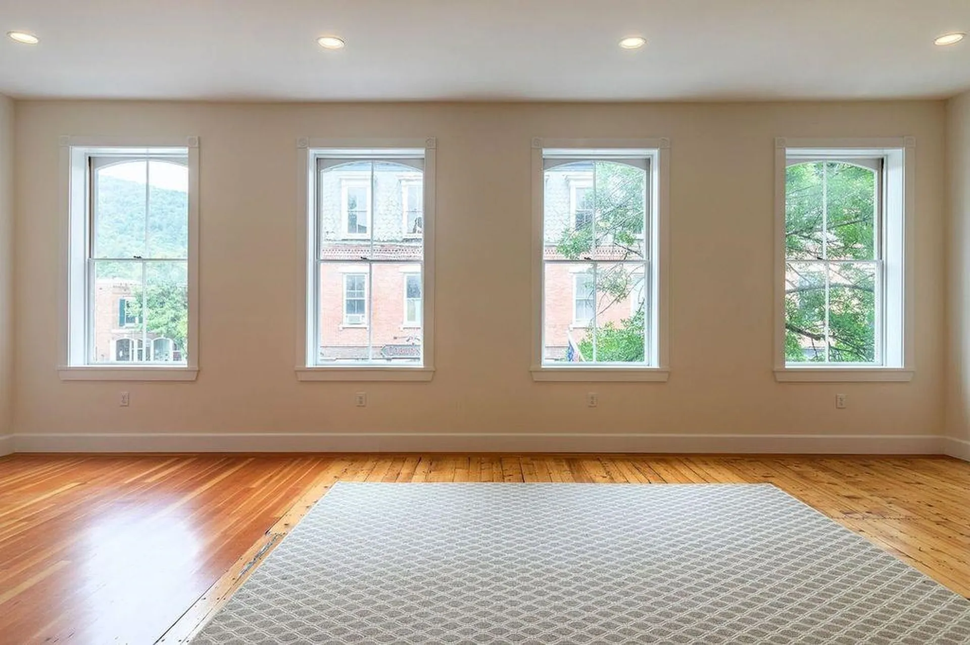 21 Central Street Woodstock VT 05091