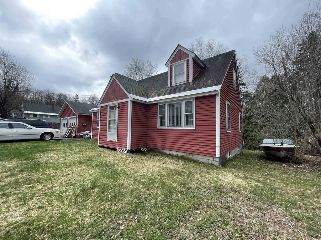 24 Argonne Street Berlin NH 03570