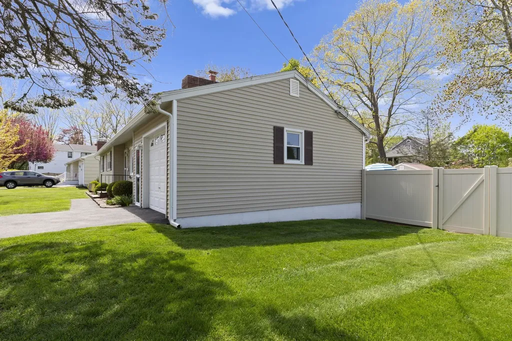 32 Hampshire Road Portsmouth NH 03801
