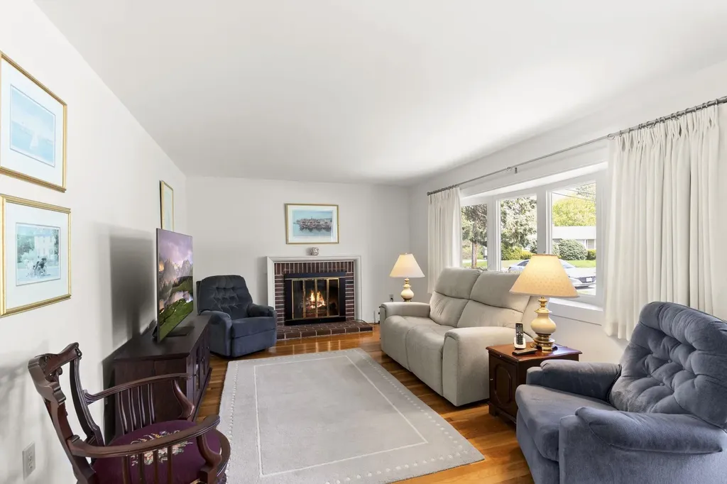 32 Hampshire Road Portsmouth NH 03801