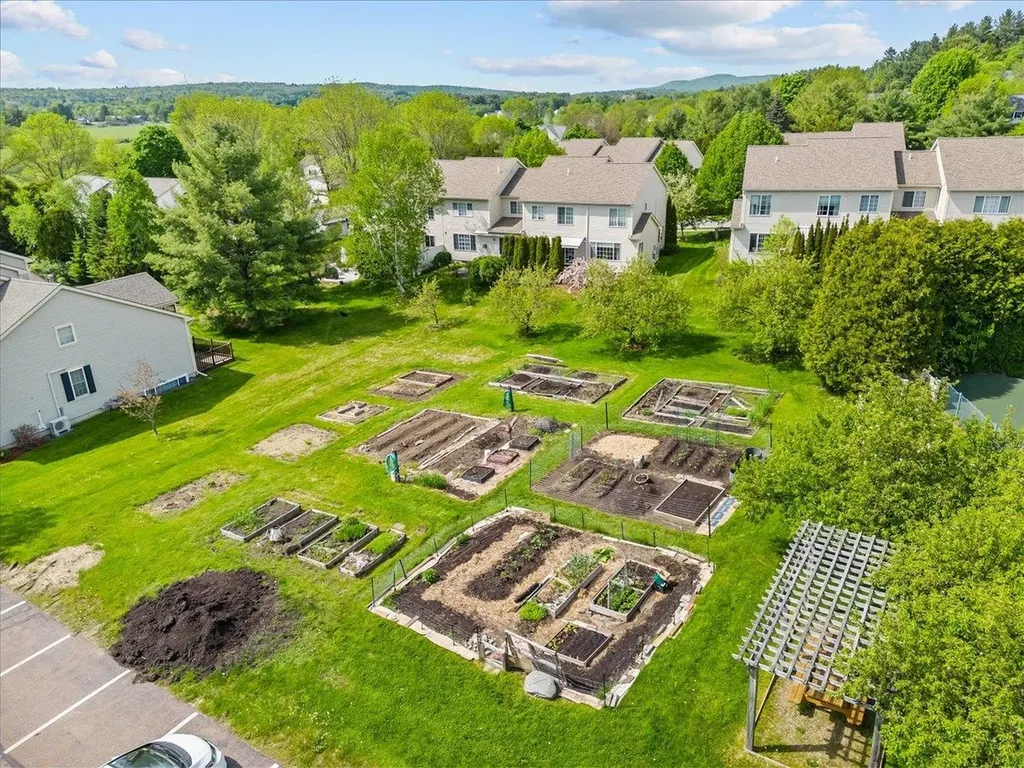 11 Cardinal Lane Essex VT 05452