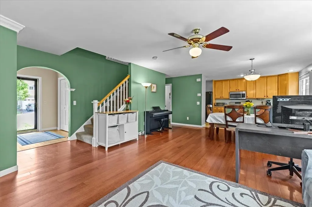 11 Cardinal Lane Essex VT 05452