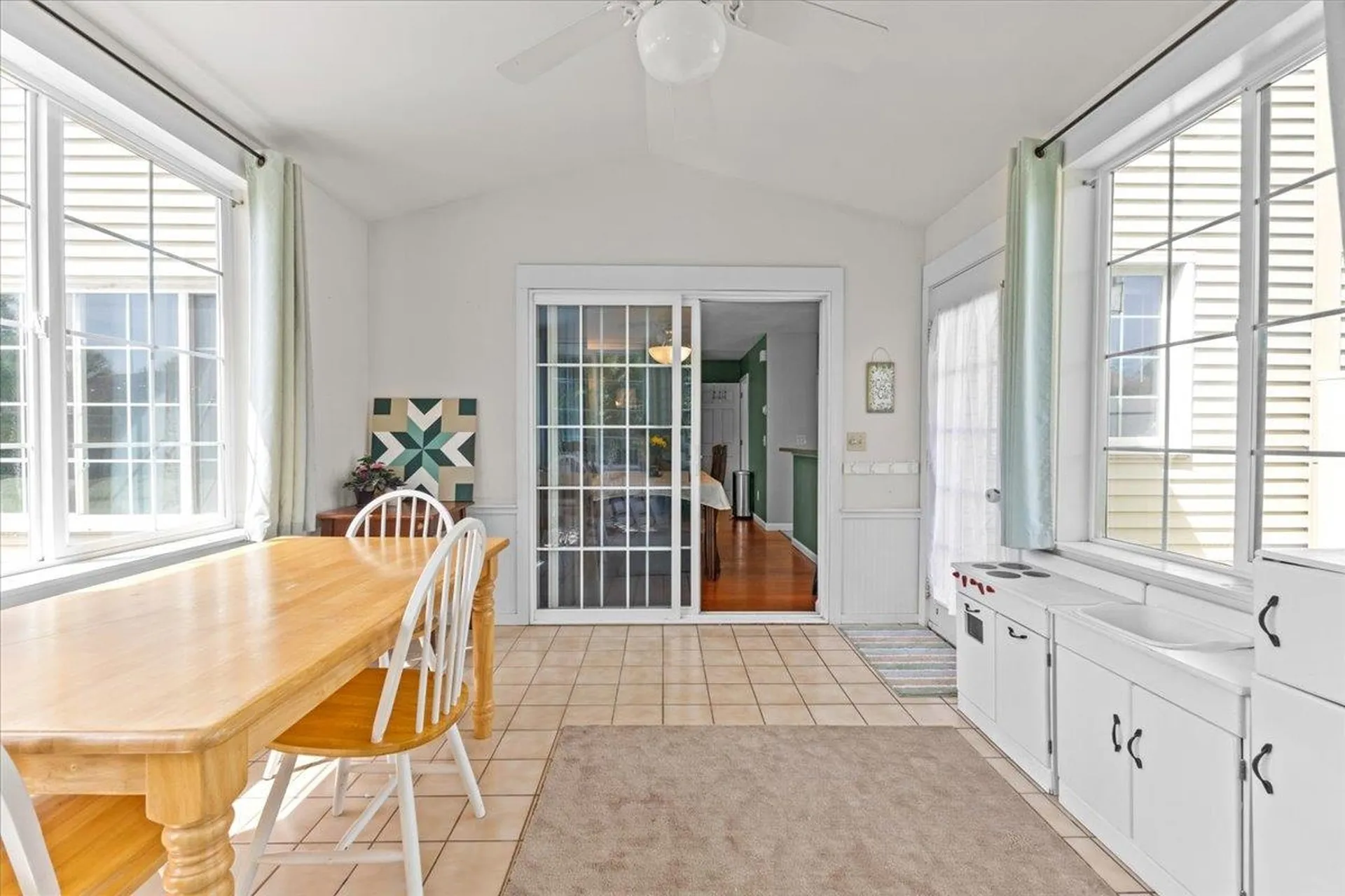 11 Cardinal Lane Essex VT 05452